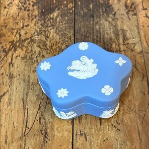 Blue Star-Shaped Wedgwood Porcelain Jasperware Trinket Box with White Accents.